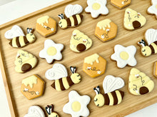Bee Cookie Set Cutters - 4 Designs included: Bee, Flower, Beehive and Hexagon