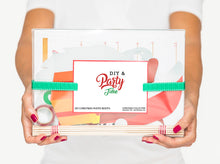 DIY CHRISTMAS PHOTO BOOTH PROPS KIT IN A BOX - DIY + SHARE YOUR PICS